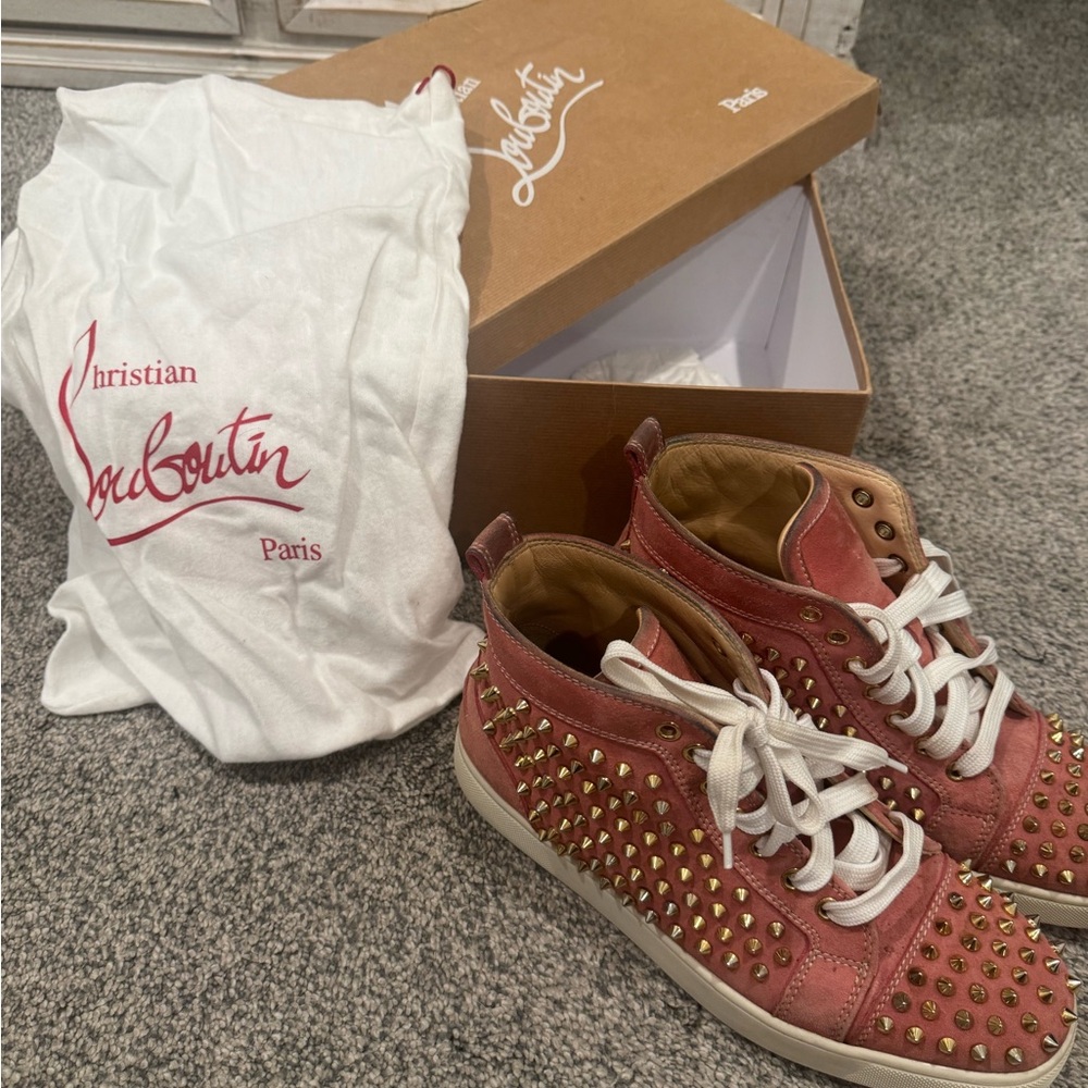 Louboutin peach spike sneakers - Picture 7 of 10